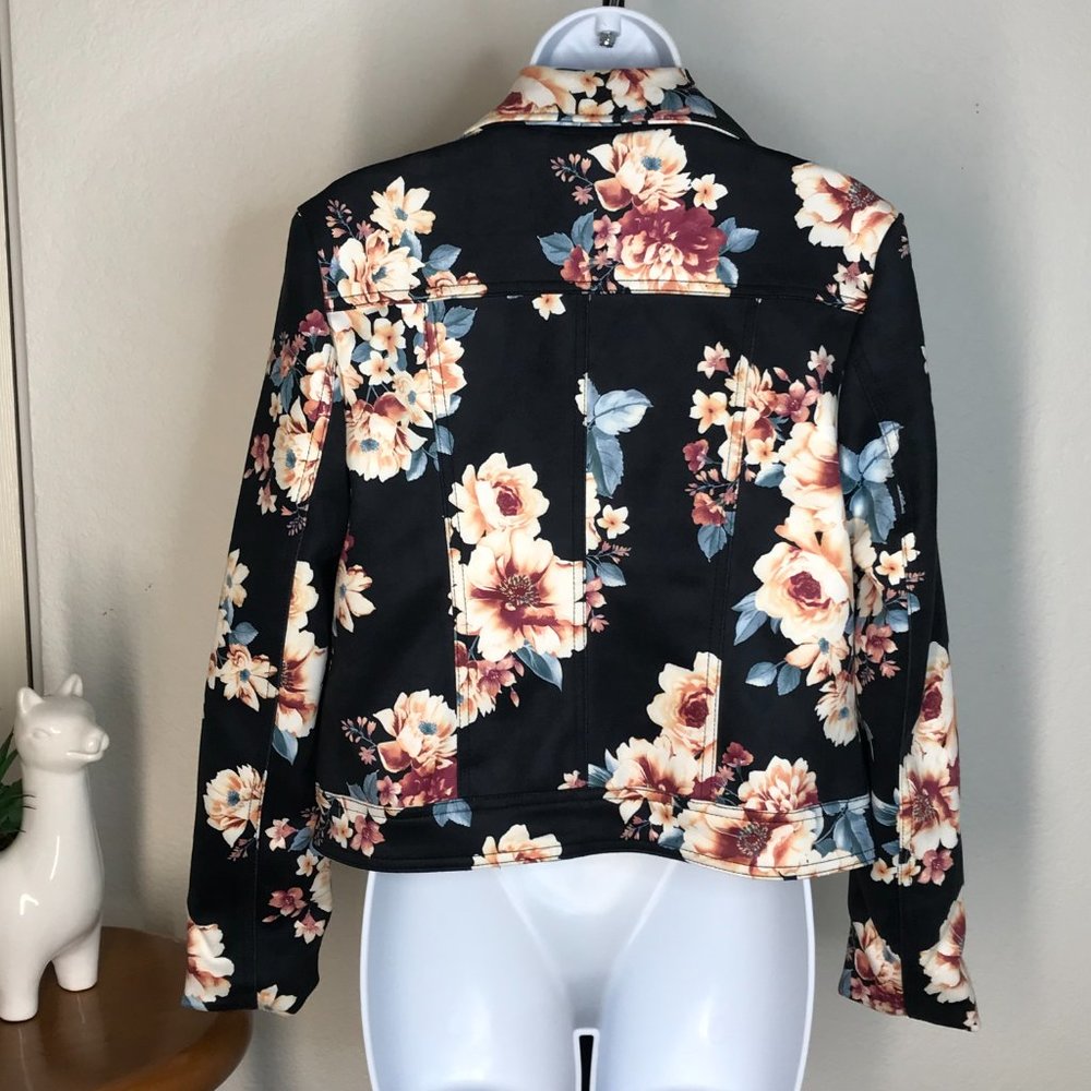 Philosophy Faux Leather Floral Jacket | Black/Floral | X-Small - Picture 8 of 15